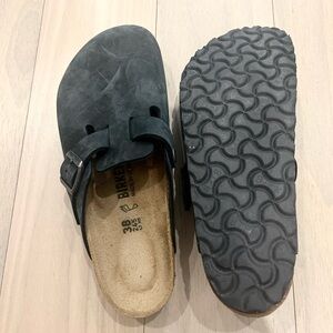 Birkenstock Boston grey size 38 and it US WOMENS size 7-7.5